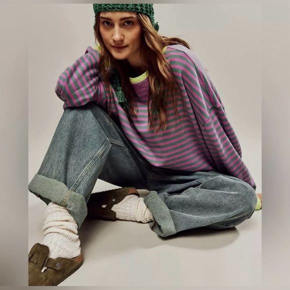 ▪️NWT Free People Oversized Classic Striped Pullover Sweatshirt Pink Combo - Picture 4 of 7